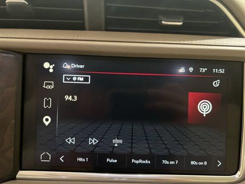 Used 2024 GMC Yukon XL Denali AWD/4WD image 12