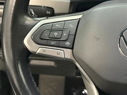 Used 2020 Volkswagen Atlas Cross Sport SE w/ Panoramic Sunroof Package image 33