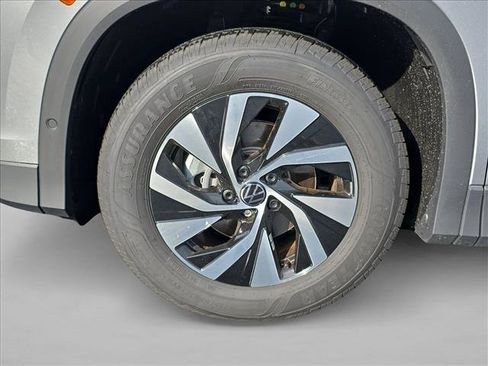 New 2026 Volkswagen Tiguan S FWD image 13