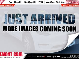 Used 2022 Tesla Model Y Long Range AWD/4WD video 1