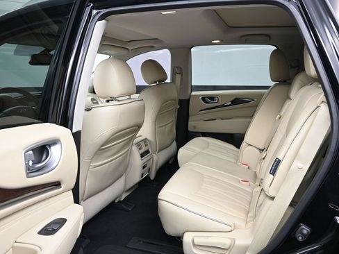 Used 2020 INFINITI QX60 Luxe w/ Sensory Package AWD/4WD image 11