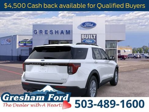 New 2026 Ford Explorer Active AWD/4WD image 9