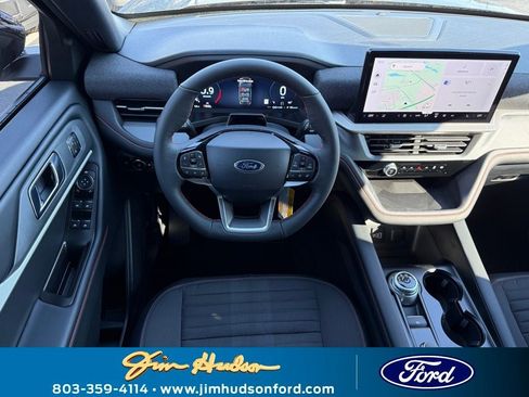 New 2026 Ford Explorer ST-Line w/ ST-Line Street Pack image 12