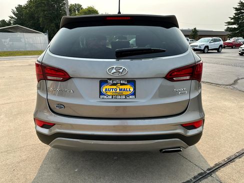 Used 2018 Hyundai Santa Fe Sport image 8