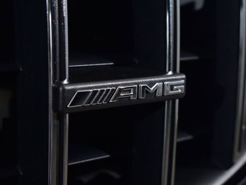 Certified 2025 Mercedes-Benz GLB 35 AMG 4MATIC image 11