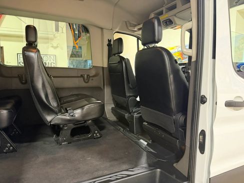 Used 2020 Ford Transit 150 XL RWD image 28