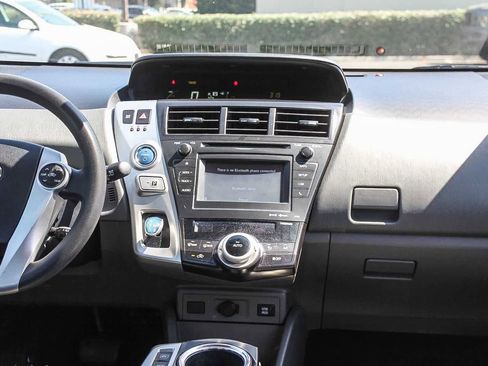 Used 2012 Toyota Prius V Three FWD image 18