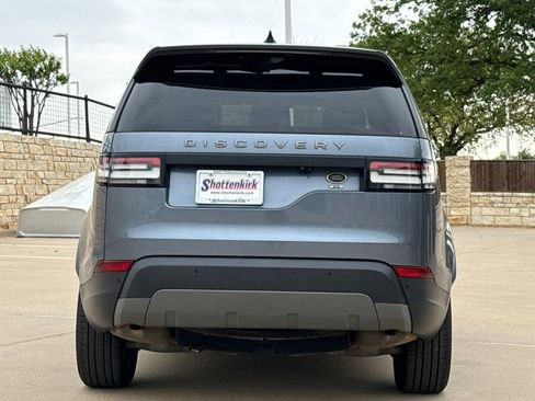 Used 2019 Land Rover Discovery SE image 7