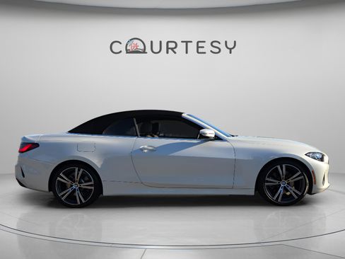 Used 2021 BMW 430i Convertible w/ Executive Package image 5