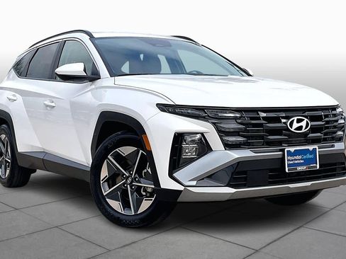 Certified 2025 Hyundai Tucson SEL image 3