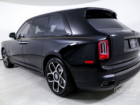 Certified 2024 Rolls-Royce Cullinan Black Badge w/ Dark Exterior Package AWD/4WD image 8