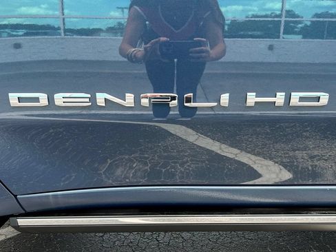 New 2026 GMC Sierra 2500 Denali Ultimate w/ LPO, Black Badging Package AWD/4WD image 8