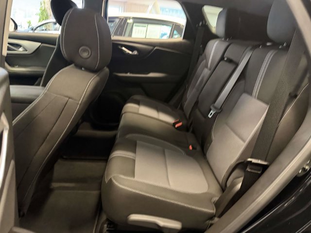 Used 2025 Chevrolet Blazer LT w/ Convenience Package AWD/4WD image 14