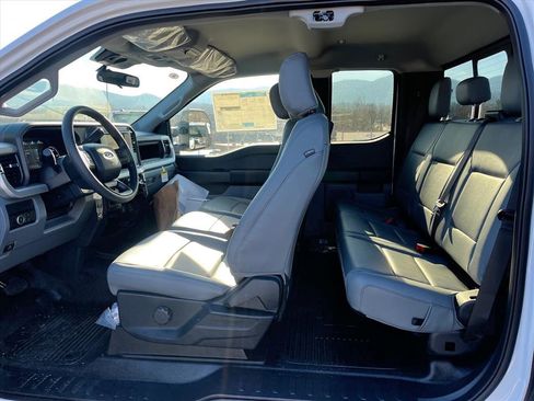 New 2026 Ford F550 4x4 Supercab Super Duty image 7