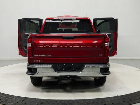 Used 2023 Chevrolet Silverado 1500 LT AWD/4WD image 15