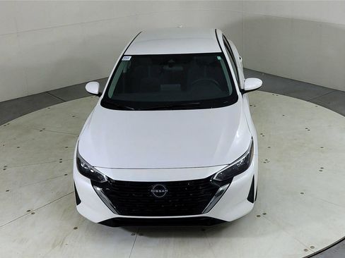 Used 2024 Nissan Sentra SV image 14