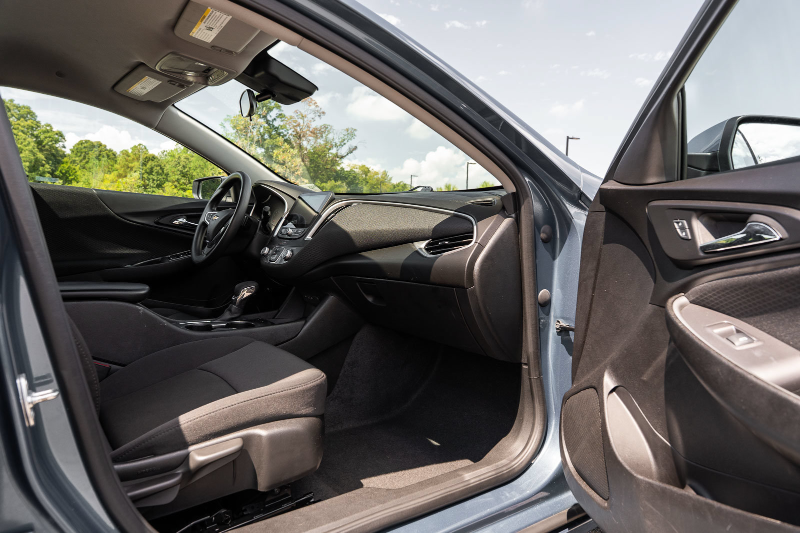 Used 2024 Chevrolet Malibu LS w/ Driver Confidence Package FWD image 11