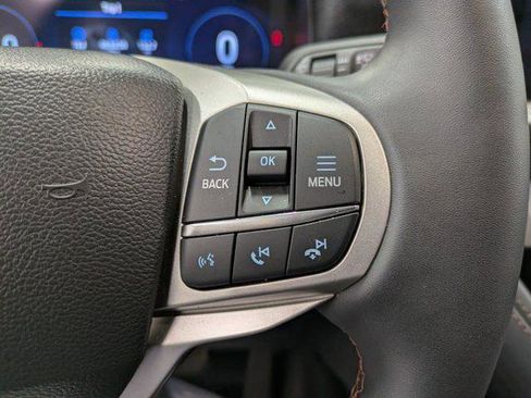 Certified 2025 Ford Explorer Active image 17