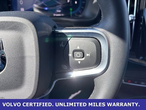 Certified 2025 Volvo XC40 B5 Core image 20
