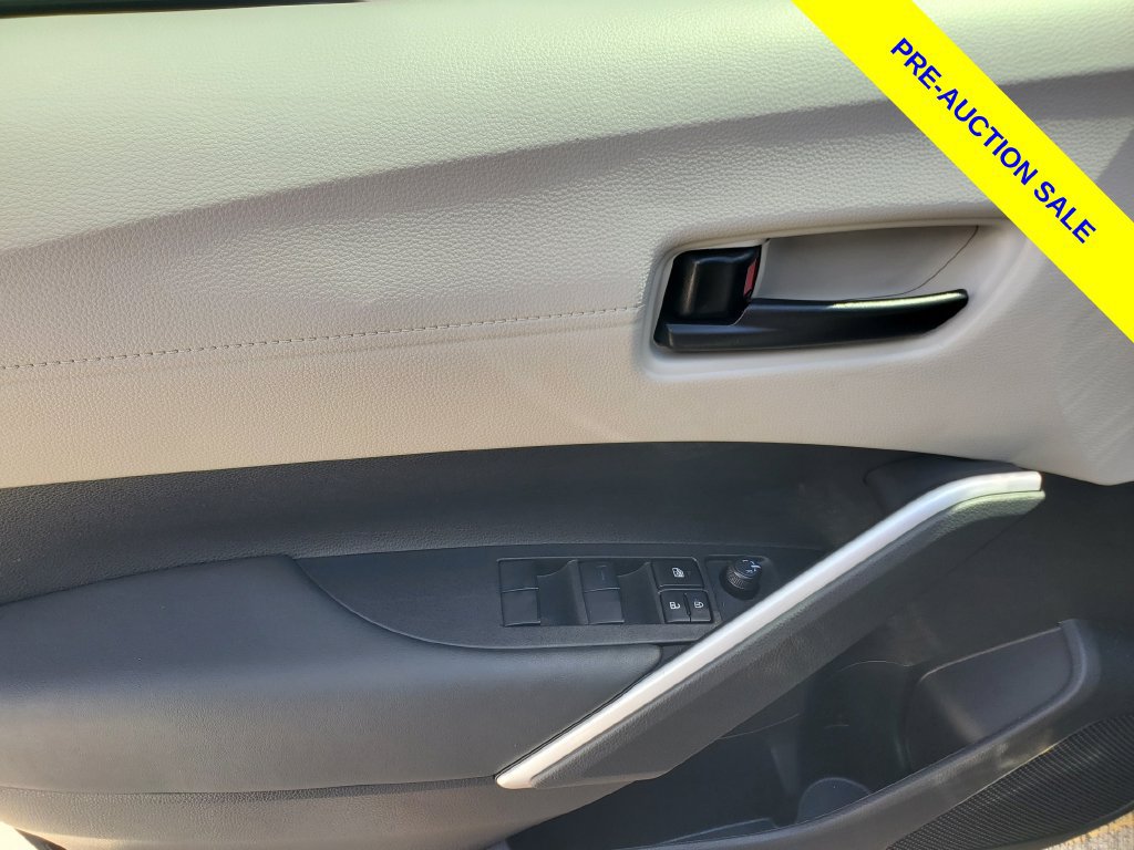Used 2026 Toyota Corolla Cross LE FWD image 17