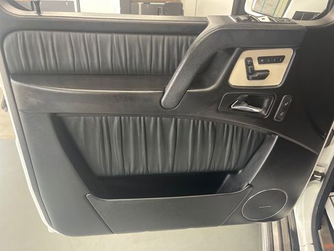 Used 2014 Mercedes-Benz G 63 AMG 4MATIC image 32