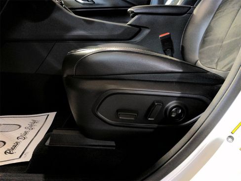 Used 2023 Jeep Grand Cherokee L Altitude image 13