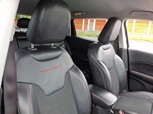 Used 2021 Jeep Compass Trailhawk image 13