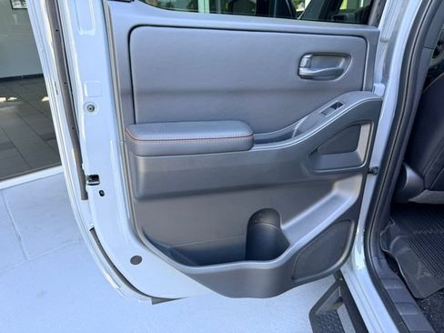 Used 2026 Nissan Frontier PRO-4X w/ Pro Premium Package AWD/4WD image 15