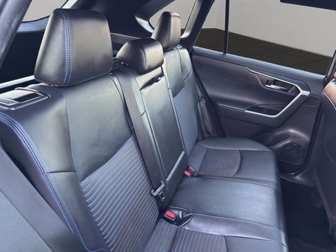 Used 2022 Toyota RAV4 XSE image 19