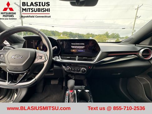 Used 2024 Chevrolet Trax RS w/ Driver Confidence Package FWD image 24
