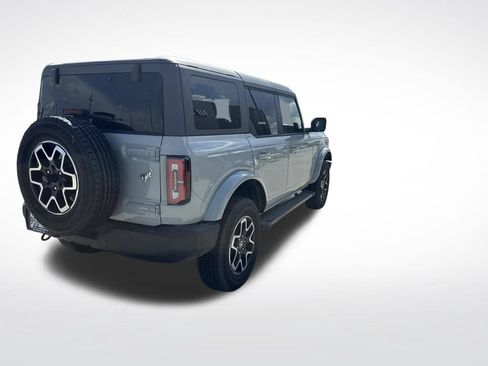 Used 2024 Ford Bronco Outer Banks AWD/4WD image 4