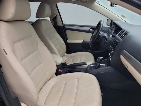 Used 2017 Volkswagen Jetta SE image 21