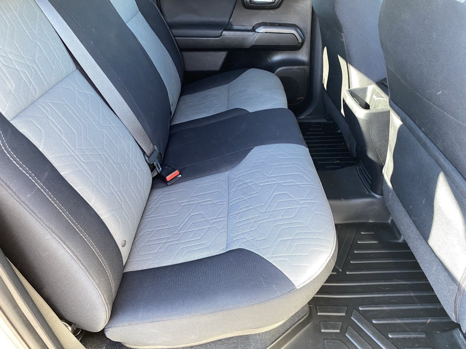 Used 2021 Toyota Tacoma TRD Off-Road w/ Technology Package RWD image 12