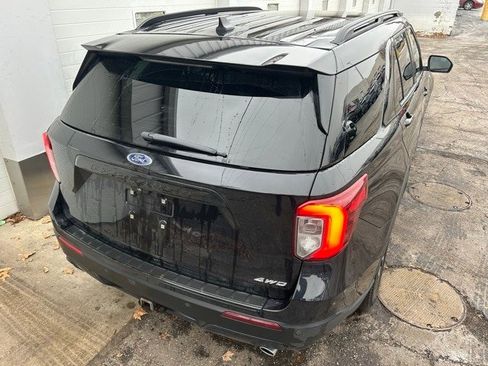 Certified 2022 Ford Explorer ST-Line w/ Class IV Trailer Tow Package image 5