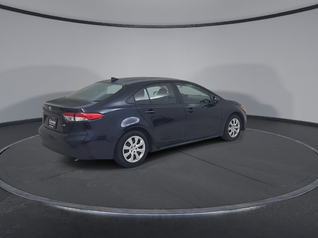 Used 2025 Toyota Corolla LE FWD image 16