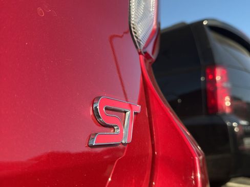 Certified 2020 Ford Explorer ST w/ ST Street Pack image 6