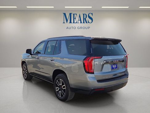 Used 2023 GMC Yukon AT4 w/ AT4 Premium Package AWD/4WD image 3