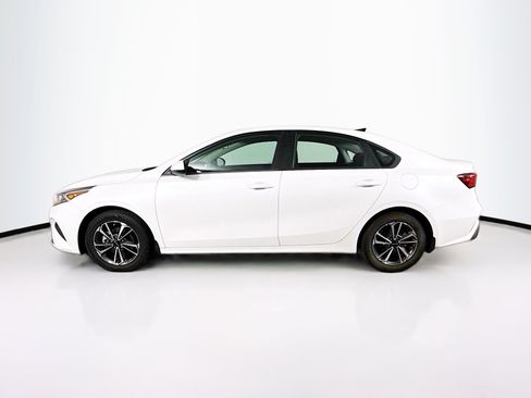 Used 2023 Kia Forte LXS FWD image 7