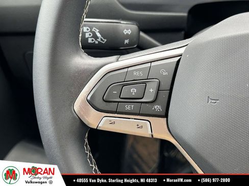 Used 2023 Volkswagen Tiguan SE AWD/4WD image 24