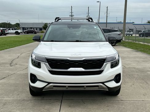 Used 2022 Kia Seltos S FWD image 2