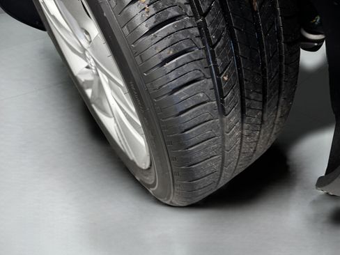 Used 2025 Buick Encore GX Preferred image 49