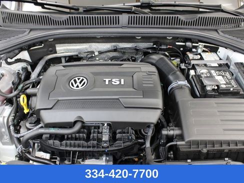 Certified 2025 Volkswagen Jetta GLI Autobahn w/ GLI Black Package image 31