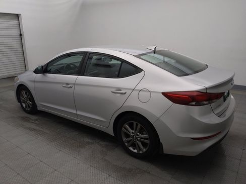 Used 2018 Hyundai Elantra SEL FWD image 3