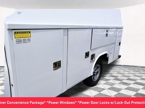 New 2025 GMC Savana 3500 w/ Power Convenience Package image 5