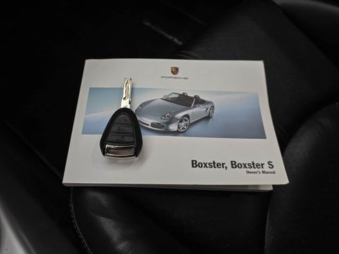 Used 2005 Porsche Boxster RWD image 34