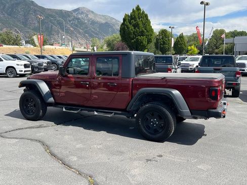 Used 2021 Jeep Gladiator Mojave AWD/4WD image 12