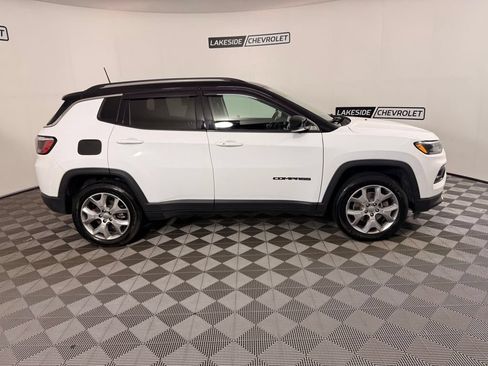 Used 2022 Jeep Compass Limited AWD/4WD image 7