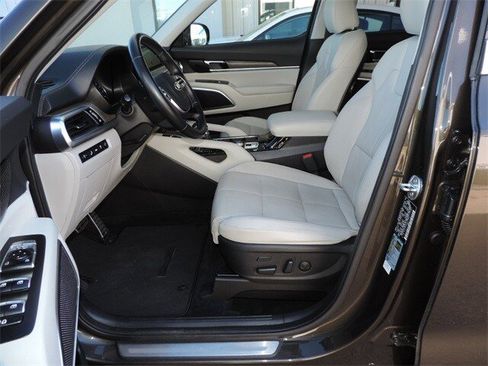 Used 2021 Kia Telluride SX image 16