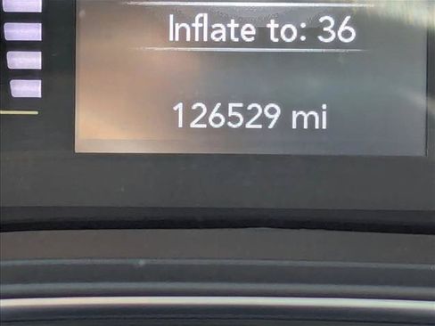 Used 2019 Jeep Cherokee Latitude w/ Popular Appearance Group AWD/4WD image 11