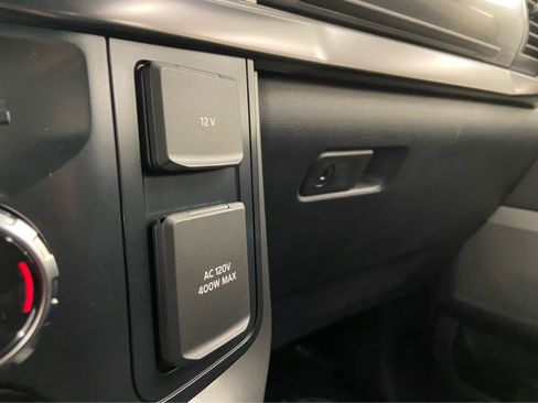 Used 2026 Ford F150 Lariat RWD image 37